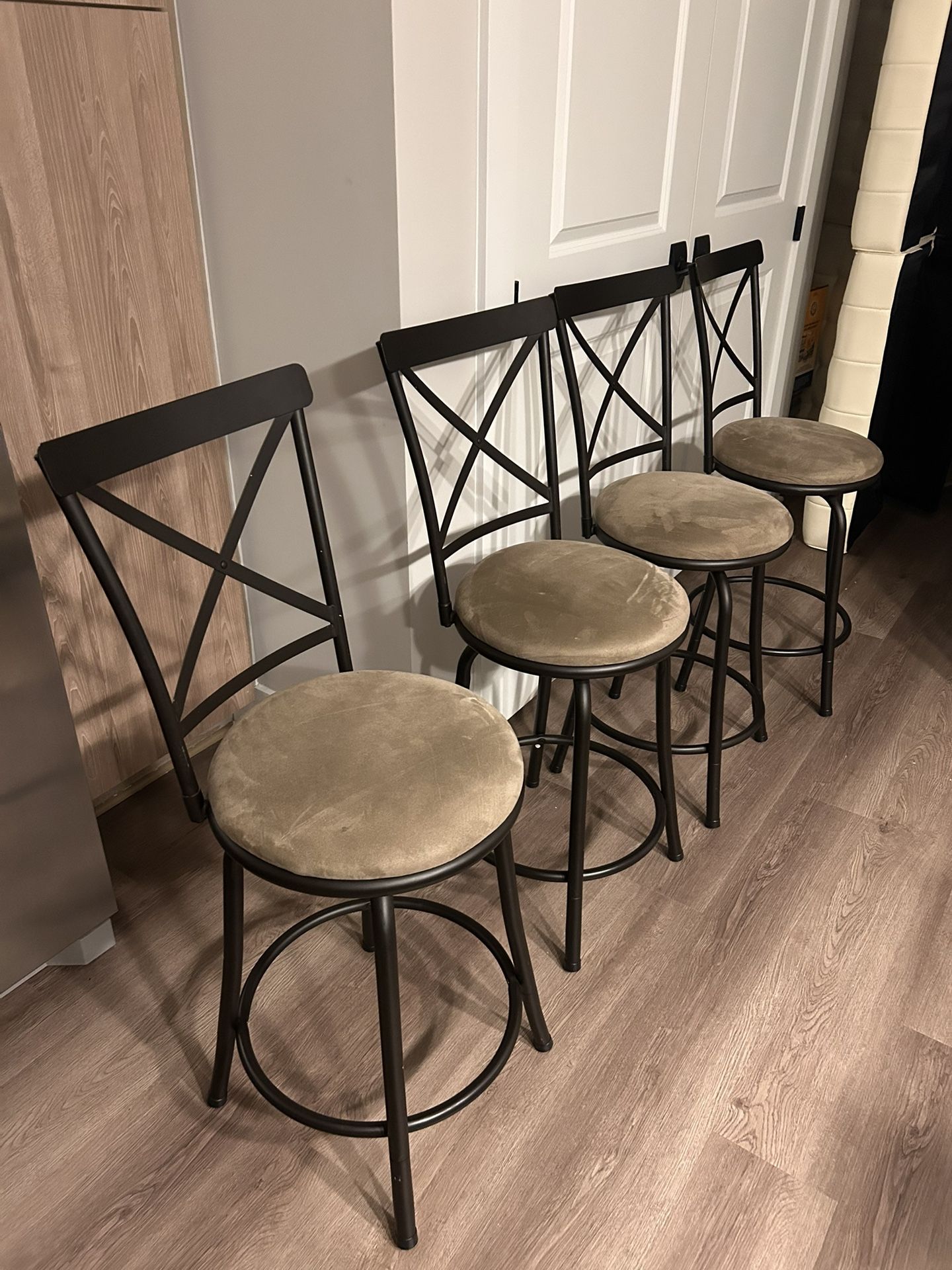 Dining Table Chairs