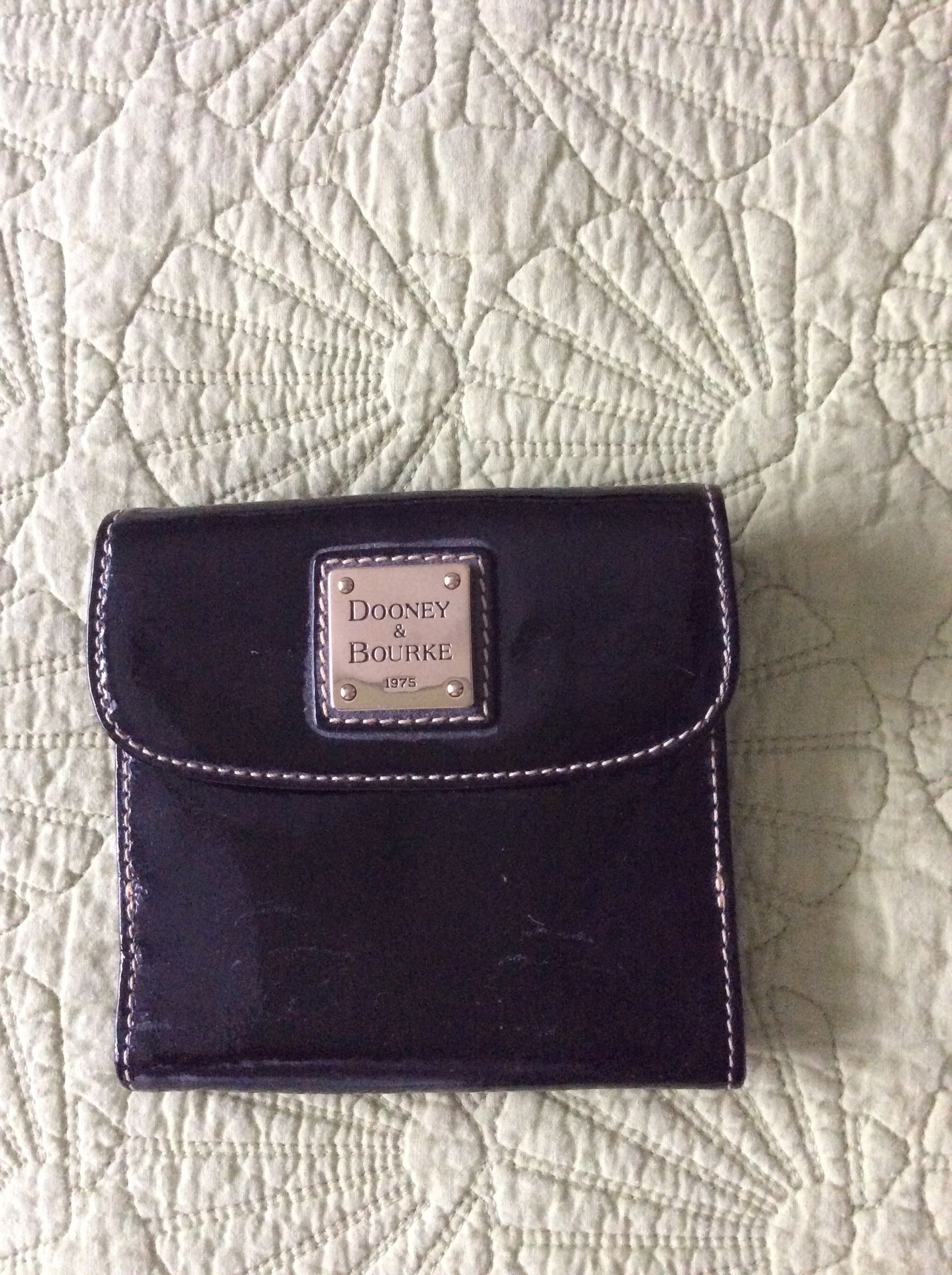 Dooney & Bourke wallet