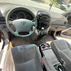 2005 Toyota Sienna