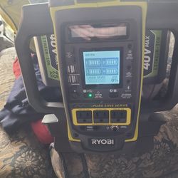 Ryobi 40v Generator Generator With (4) 7.5 Batteries