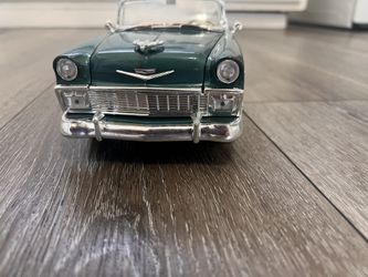 Diecast 1/18 Scale Road Legends 1956 Chevy Bel Air