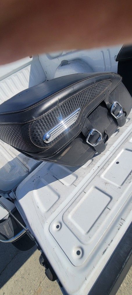 2007 Roadking Saddlebags