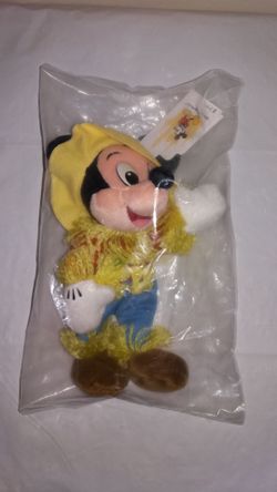 New Disney Scarecrow Mickey W/ tag Beanie Baby