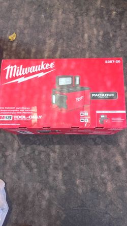 Milwaukee packout light / charger tool only