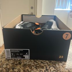 Jordan Spizike Low Youth 