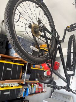 Schwinn Aluminum 21-Speed Mountain Bike