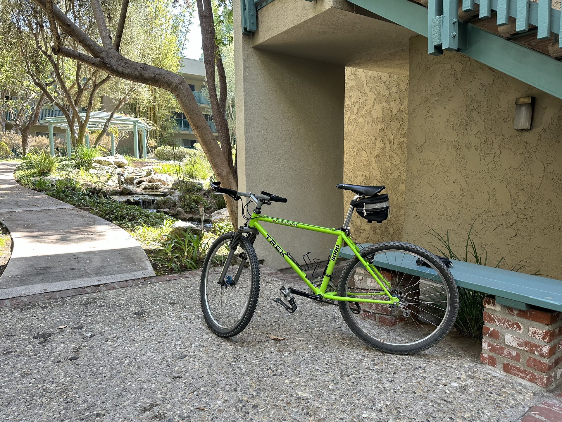 Trek 8000 Mountain Bike