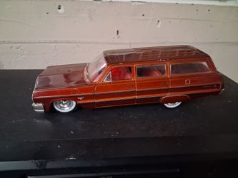 1,24 Scale Diecast Cars