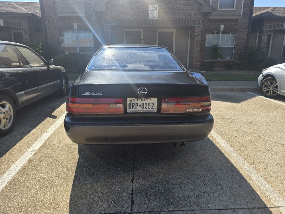 2 Lexus Es300 Sold As Is