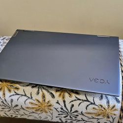 Lenovo YOGA 7i | Intel i7 1165G7 | Touch | Windows Pro | 16GB RAM | 1TB SSD - 2x Thunderbolt | With Pen