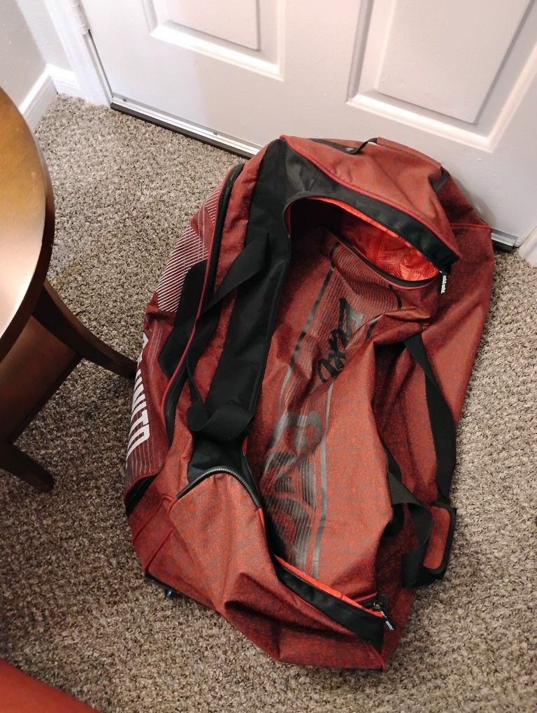 ECKO UNLTD STEAM 36” LARGE ROLLING DUFFEL BAG, Red/Black Raw&Uncut Luggage
