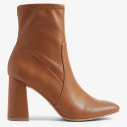 Express NWT Block Heel Booties Sz 10