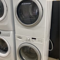 Bosch. Washer And Gas Dryer Set 