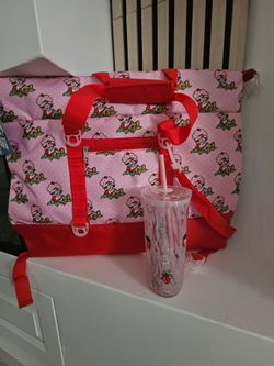 Strawberry 🍓 bundle Starbucks glass Strawberry cup