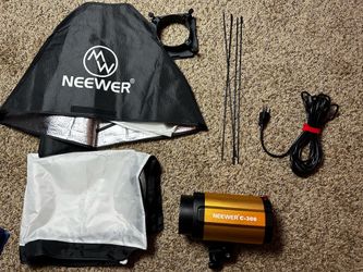 Neewer C-300 studio flash/ strobe light and tripods