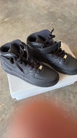Nike Air Force 1 Mid Triple Black Sneakers