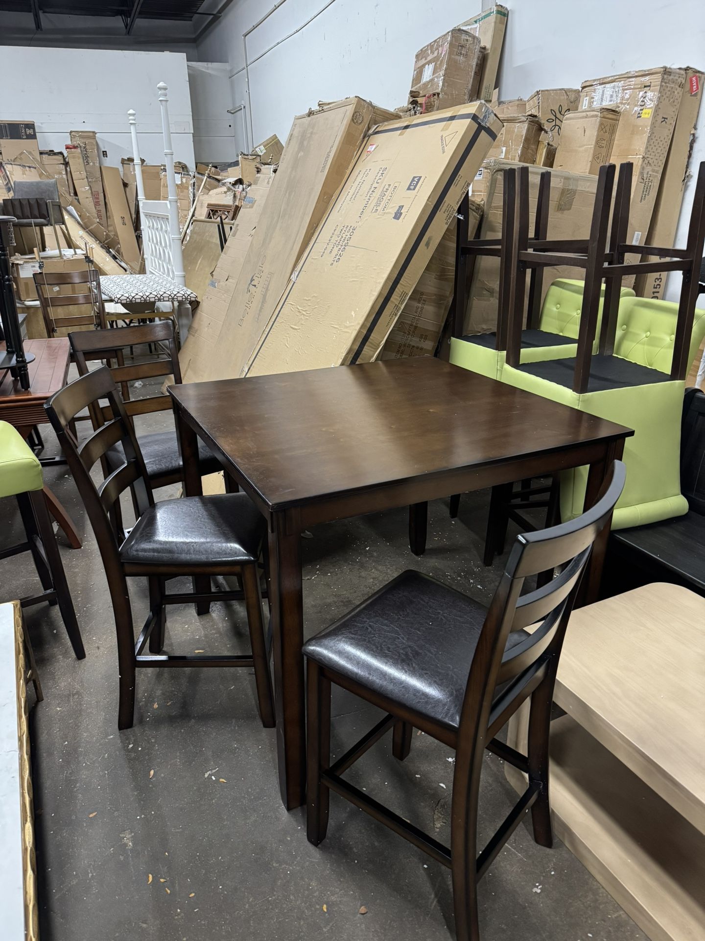 Counter Offer Graphics Ashley Counter Height 5 Piece Dining Set for Sale in Parma, OH - OfferUp