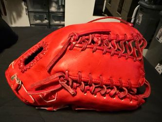 44 Custom glove 12.75
