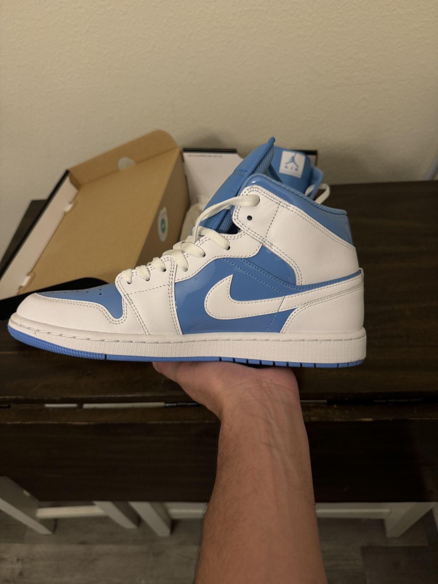 Air Jordan 1s Size 11M