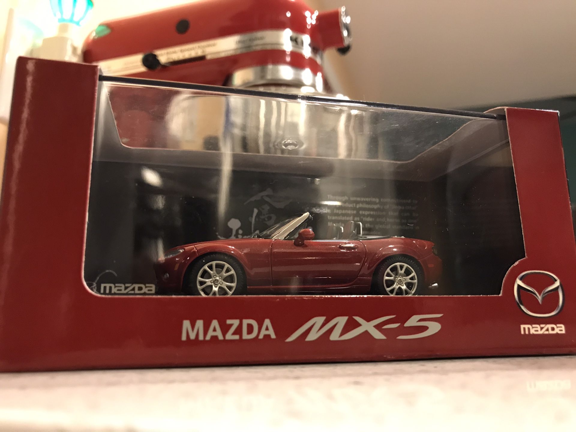 Mazda MX-5 3rd Generation Limited “Jinba Ittai” 1/43 Scale