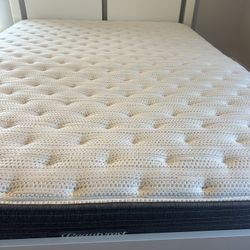 Bed And mattresses 