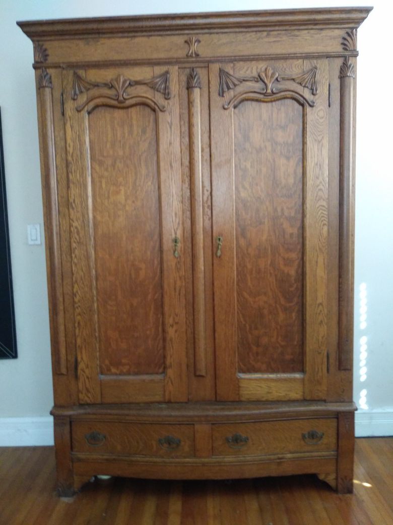 Large antique armoire solid heavy Oak beautiful
