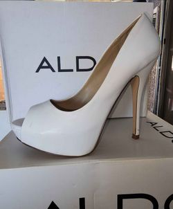 Aldo white heels size 9