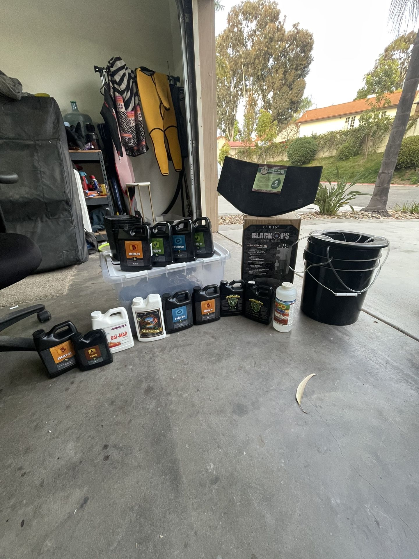Grow Equipment/Nutrients