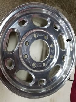 GM. ALUMINUM 8 LUG WHEEL