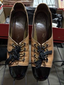 Two-Tone Leather Lace-Up Oxford Heels