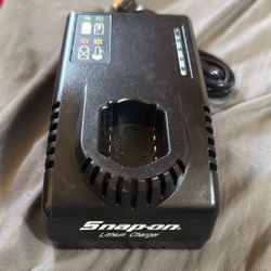 Snap On Charger 14.4 V