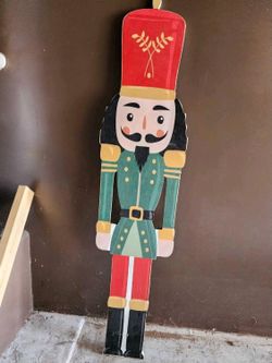 5 Foot Nutcracker Indoor Or Outdoor Covered Wooded Decoration