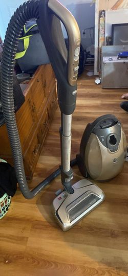 Kenmore Canister Vacuum Cleanert