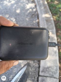 INIU 20,000MaH power bank
