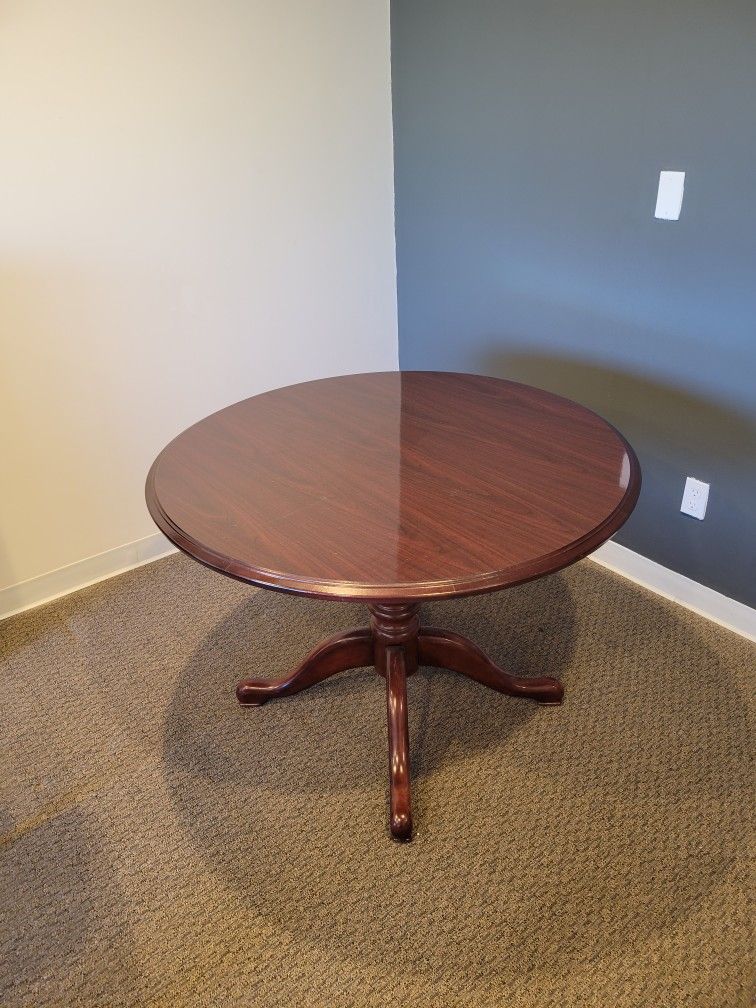 Executive Office Table With 3 Chairs