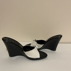 David Aaron Black/  White Slip On Wedges 38