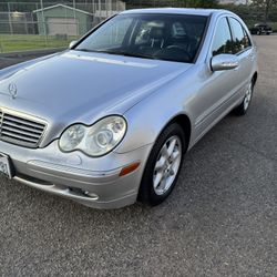 2004 Mercedes-Benz C-Class