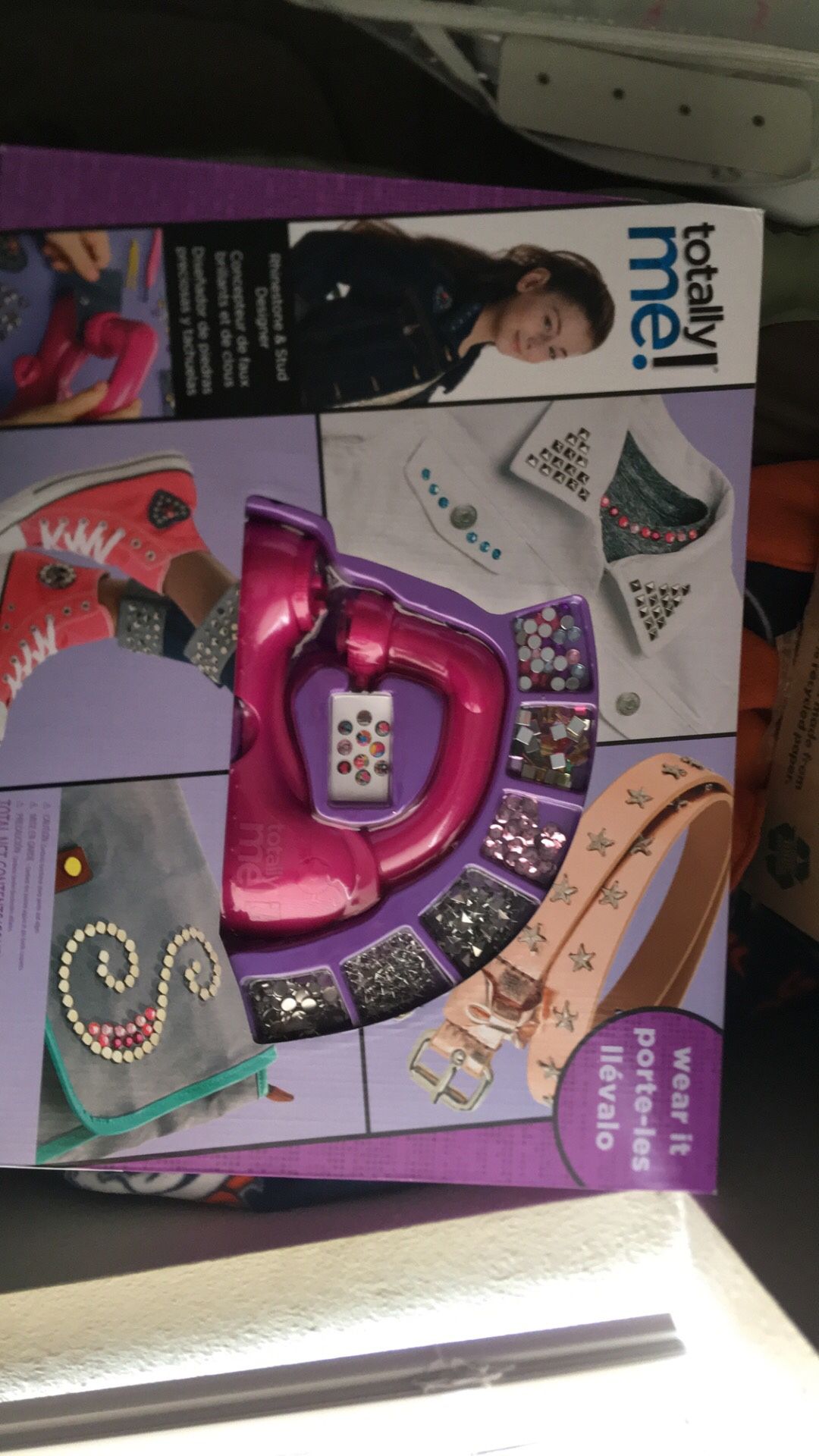 Totally Me! Bedazzle Gun and beads UNOPENED