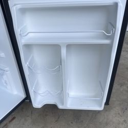 Mini Whirlpool Refrigerator 