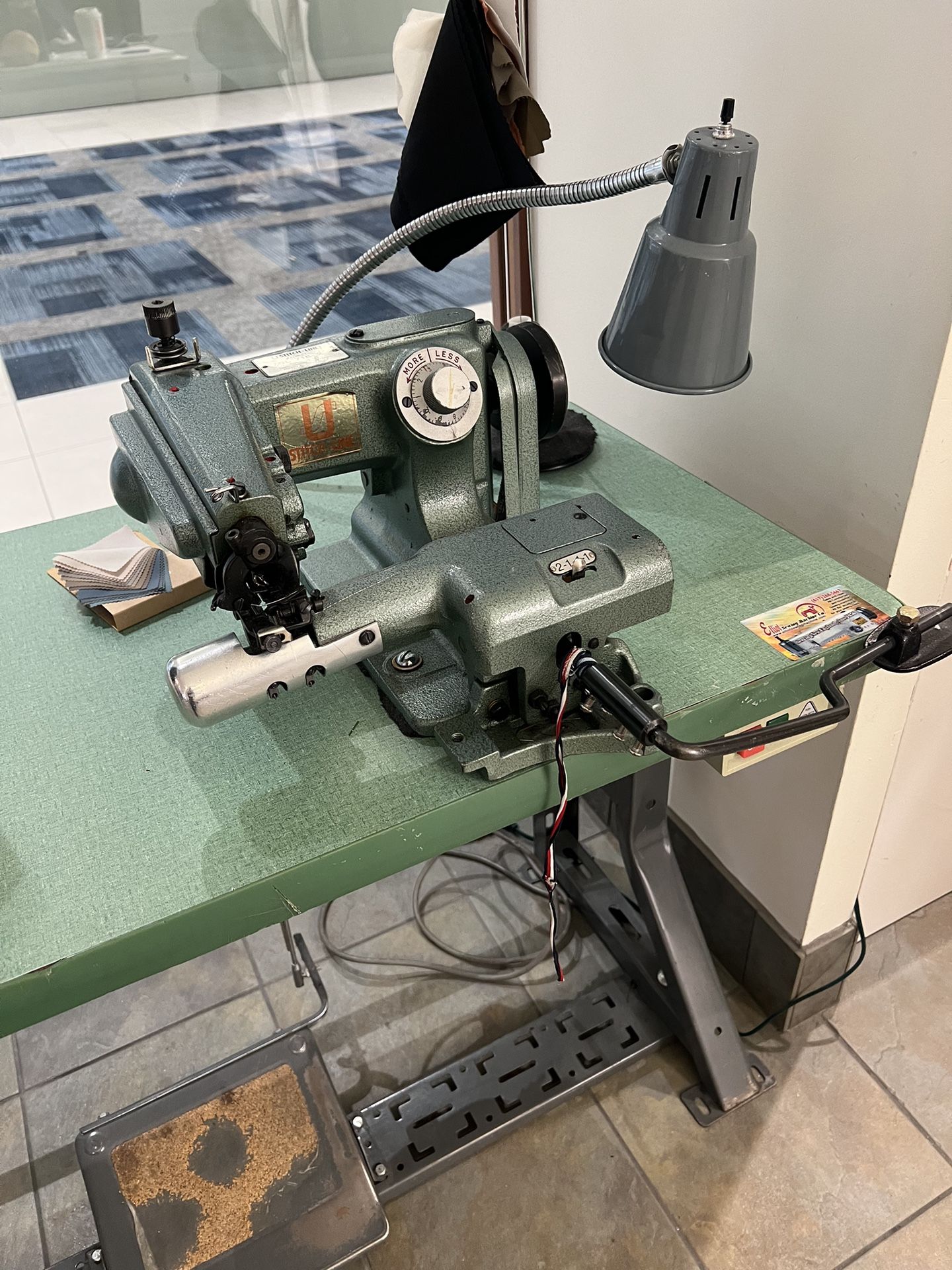 Blind Hem Sewing machine U-Stitch Line SL 718-2