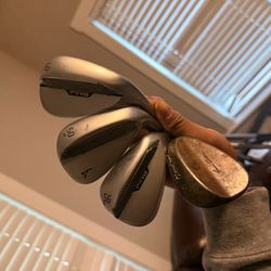 Ping wedges! VERY NEAR NEW