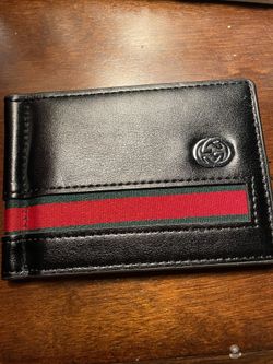 Menβs Wallet Authentic