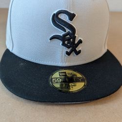 *Brand New* New Era Chicago White Sox Hat - Light Gray W/ Black Bill & Sox Logo 