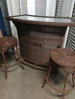 Bar n stools