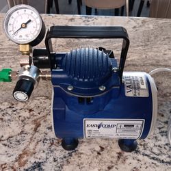 Small Air Compressor Brand New Works Perfect $60