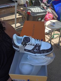 Louis Vuitton arch light size 12