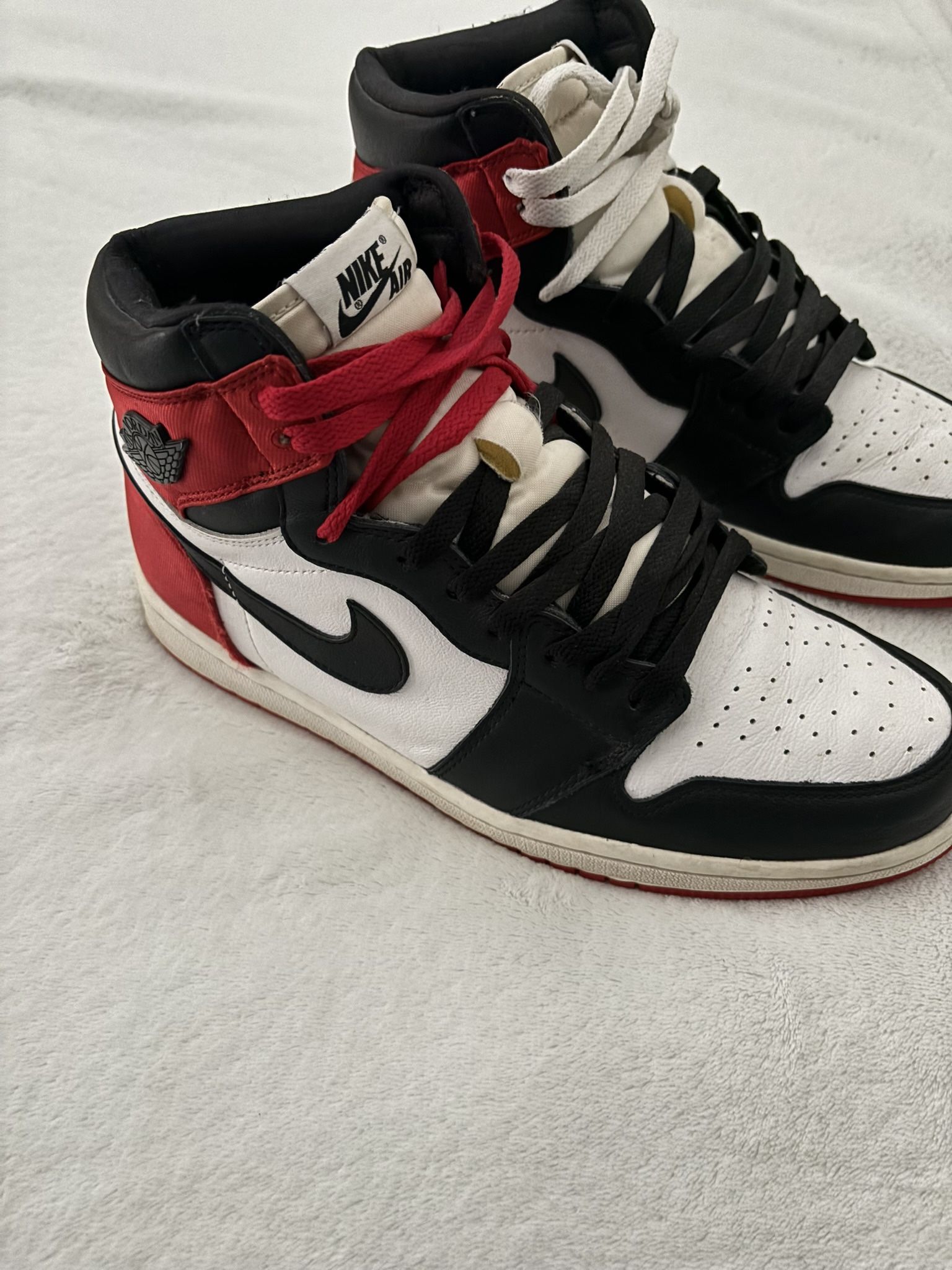 Air Jordan Retro High “Satin Black Toe” - Main Image