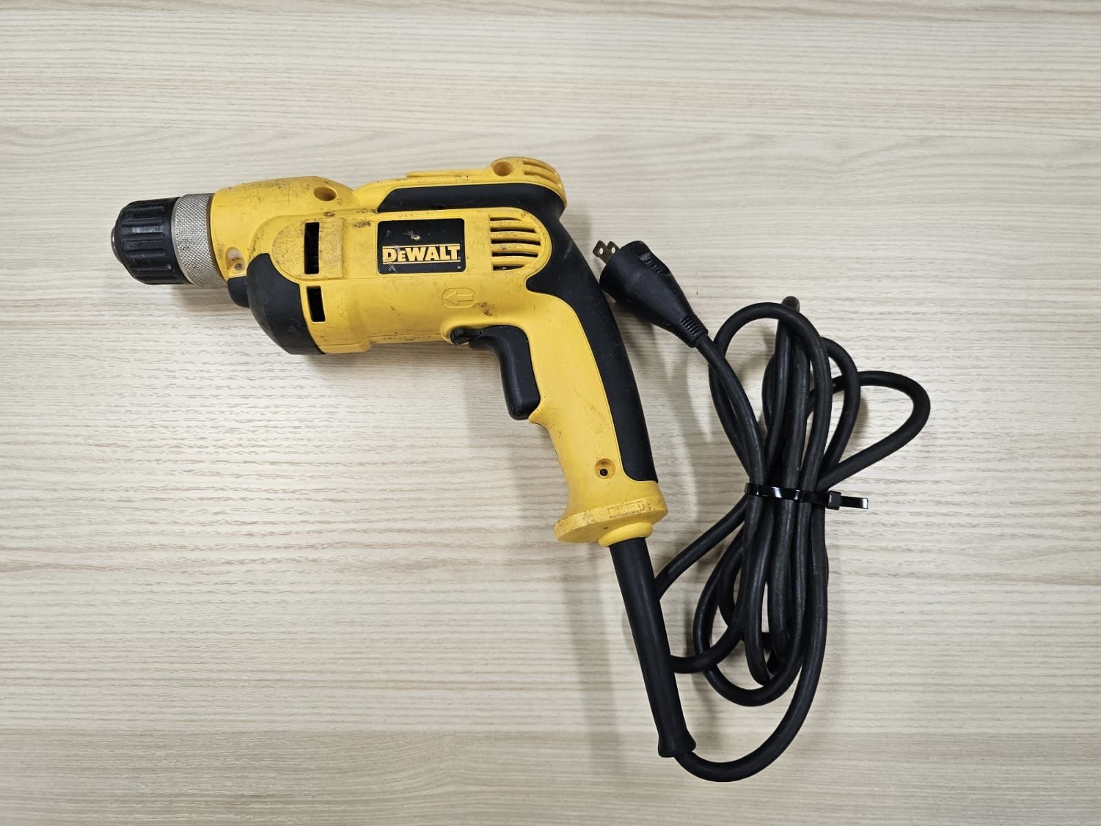 DeWalt Drill 3/8” VSR