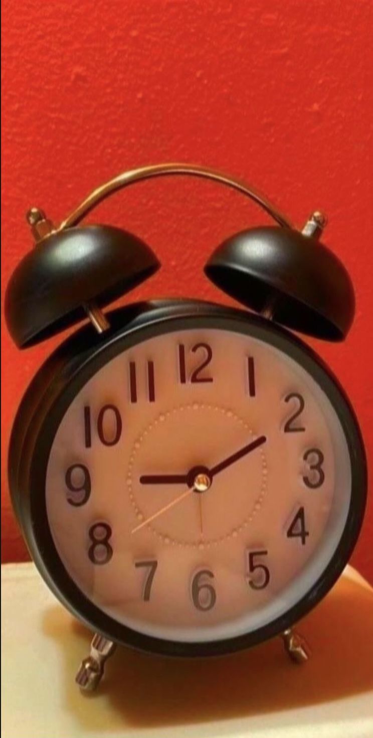Alarm Clock ⏰ 👉$3 Firm!👈