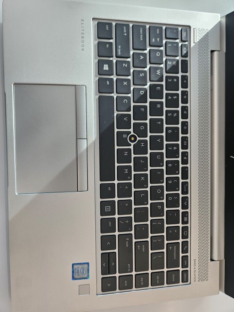 FAIRLY USED HP ELITE BOOK i7 WIN 10